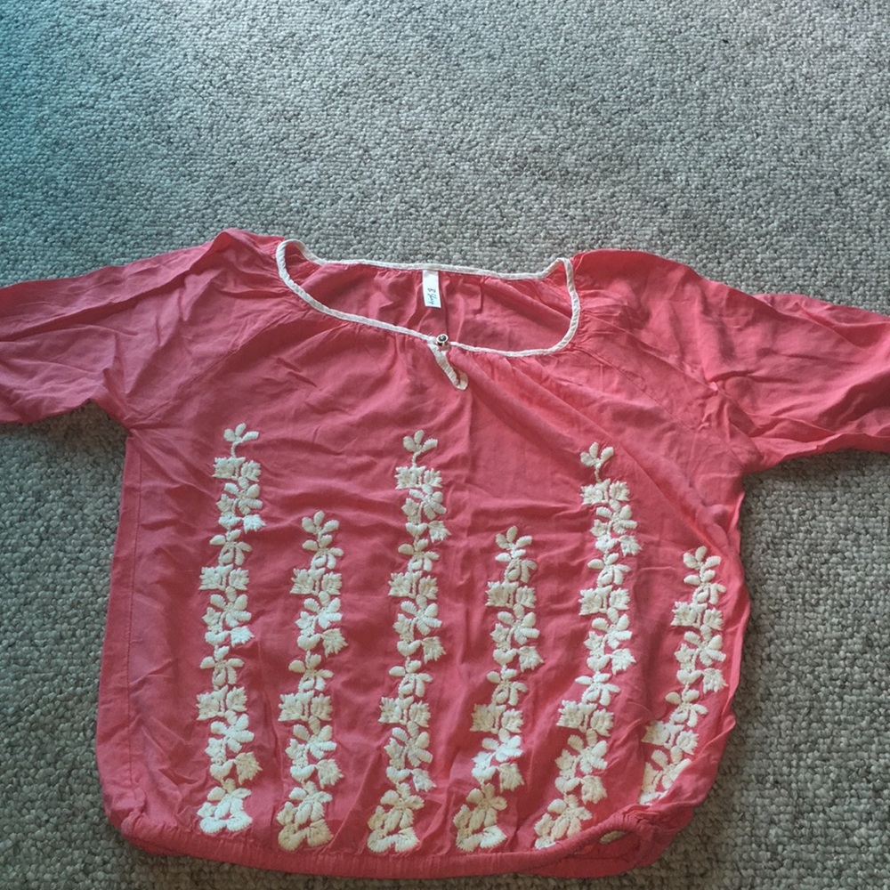 Loose fit flower shirt